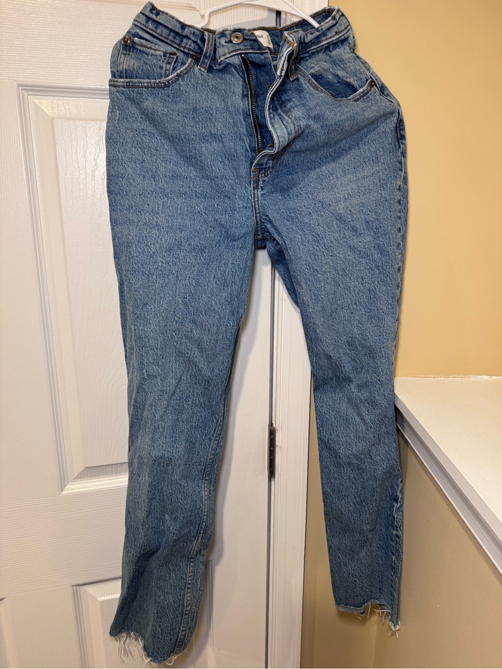 Abercrombie Curve Love 90’s straight 27/4